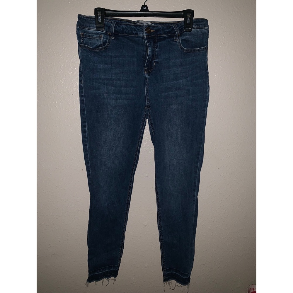 Woman’s high wasted American Rag jeans